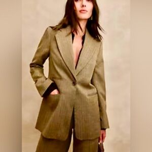 Lido Sculpted Italian Wool Blazer, size 10